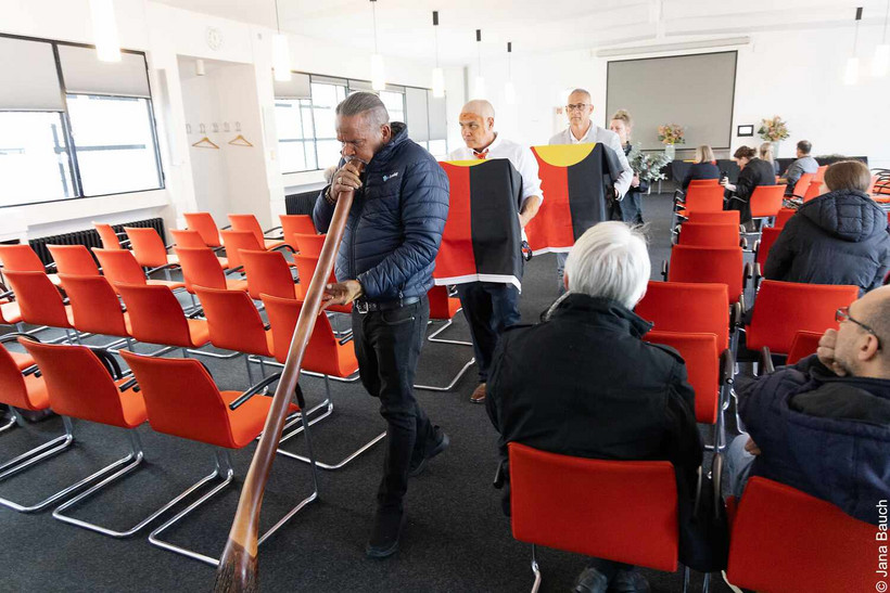 Repatriating the Ancestors: When Museums Return Remains to Australia — The Art Logistics Perspective